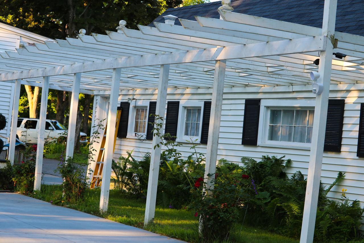 Mill Pond Inn Northport Exterior photo